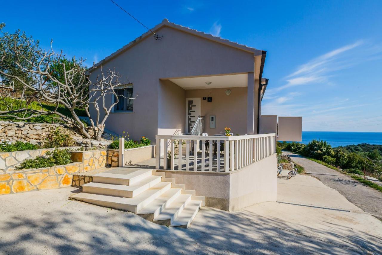 Villa Luana Vis Exterior foto