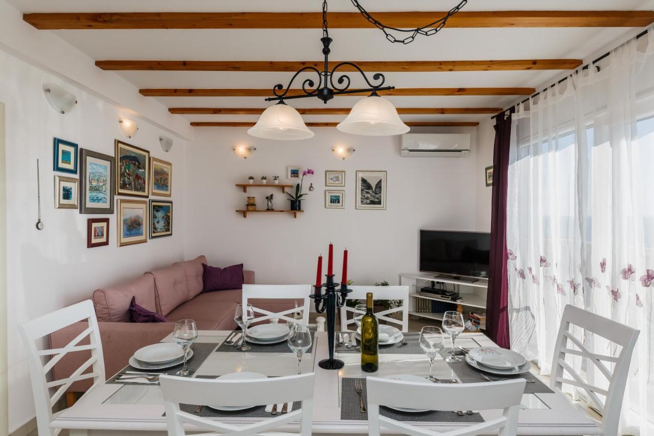 Villa Luana Vis Exterior foto