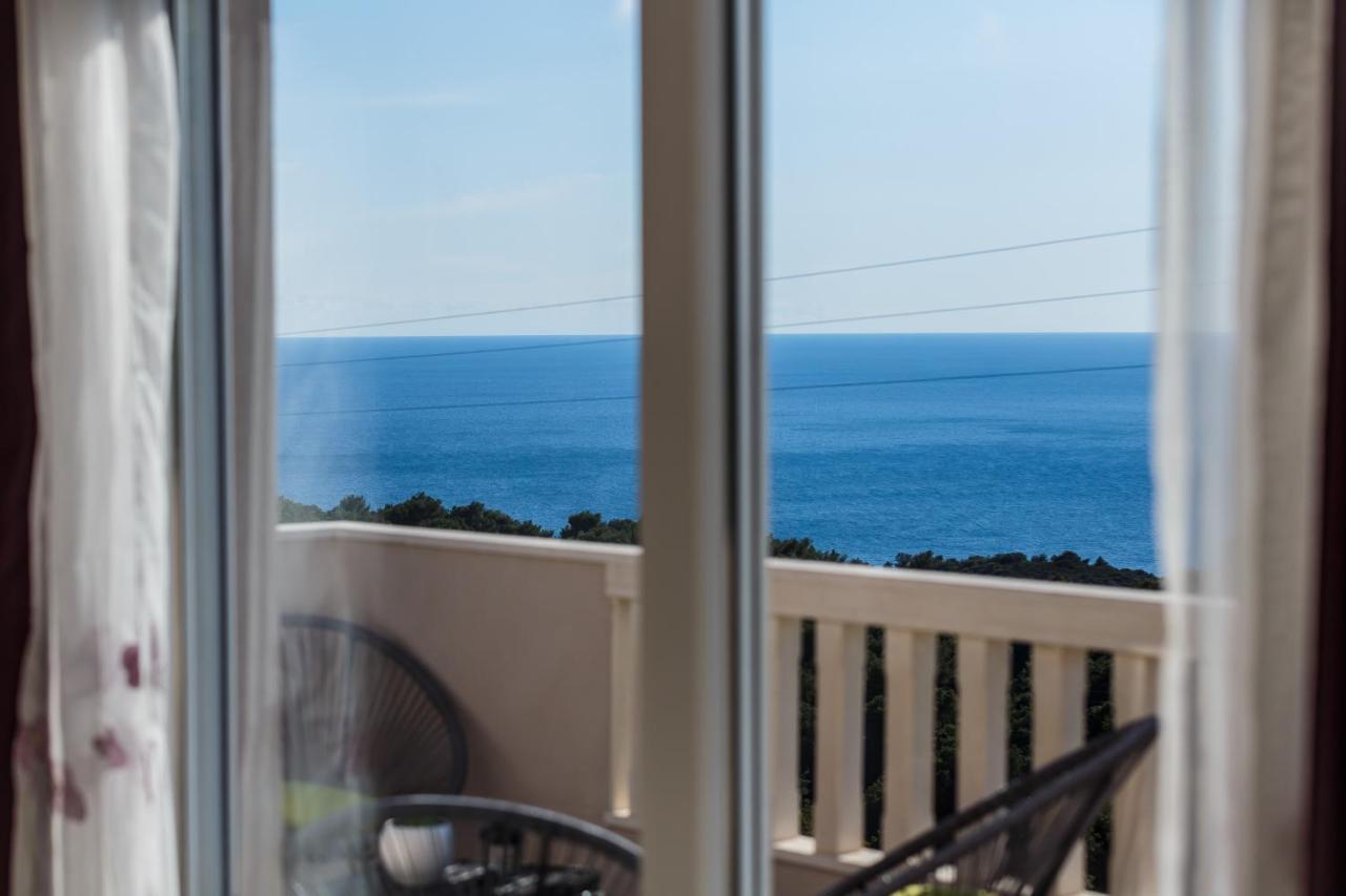 Villa Luana Vis Exterior foto