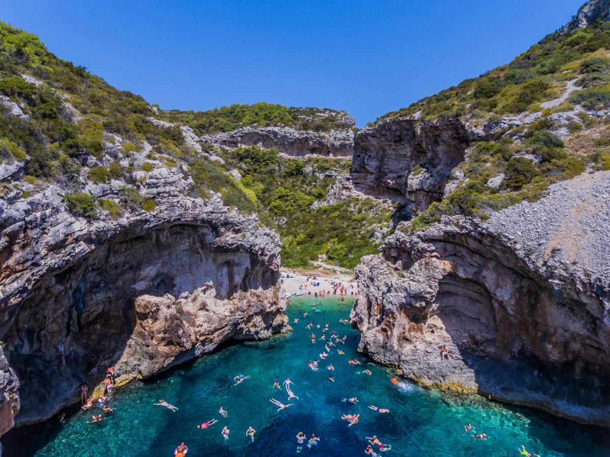 Villa Luana Vis Exterior foto